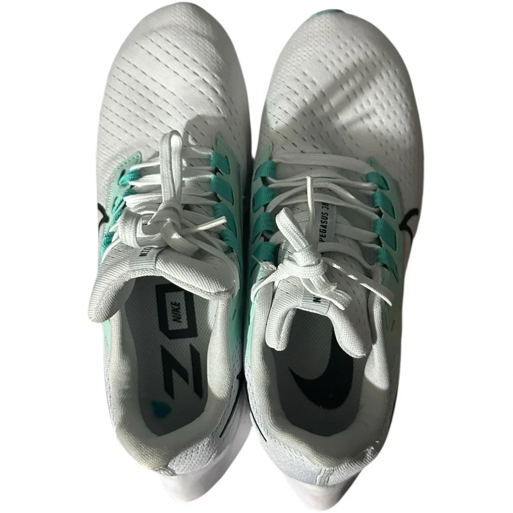 Nike Air Zoom Pegasus 38 Running Shoes Womens White Aurora Green Size 8